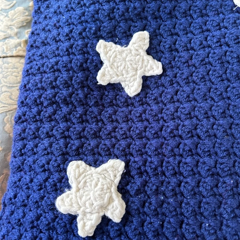 Hand Crafted Patriotic Knit Throw Pillow Cover 18 x 18 Crochet Blue White Stars